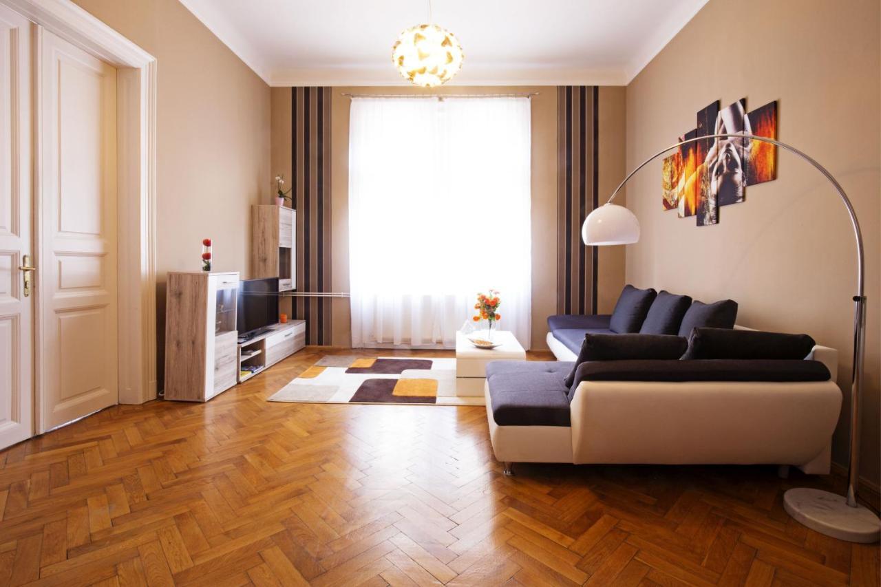 A54: Charming Apartment In The Ruin Bar District Budapest Ngoại thất bức ảnh