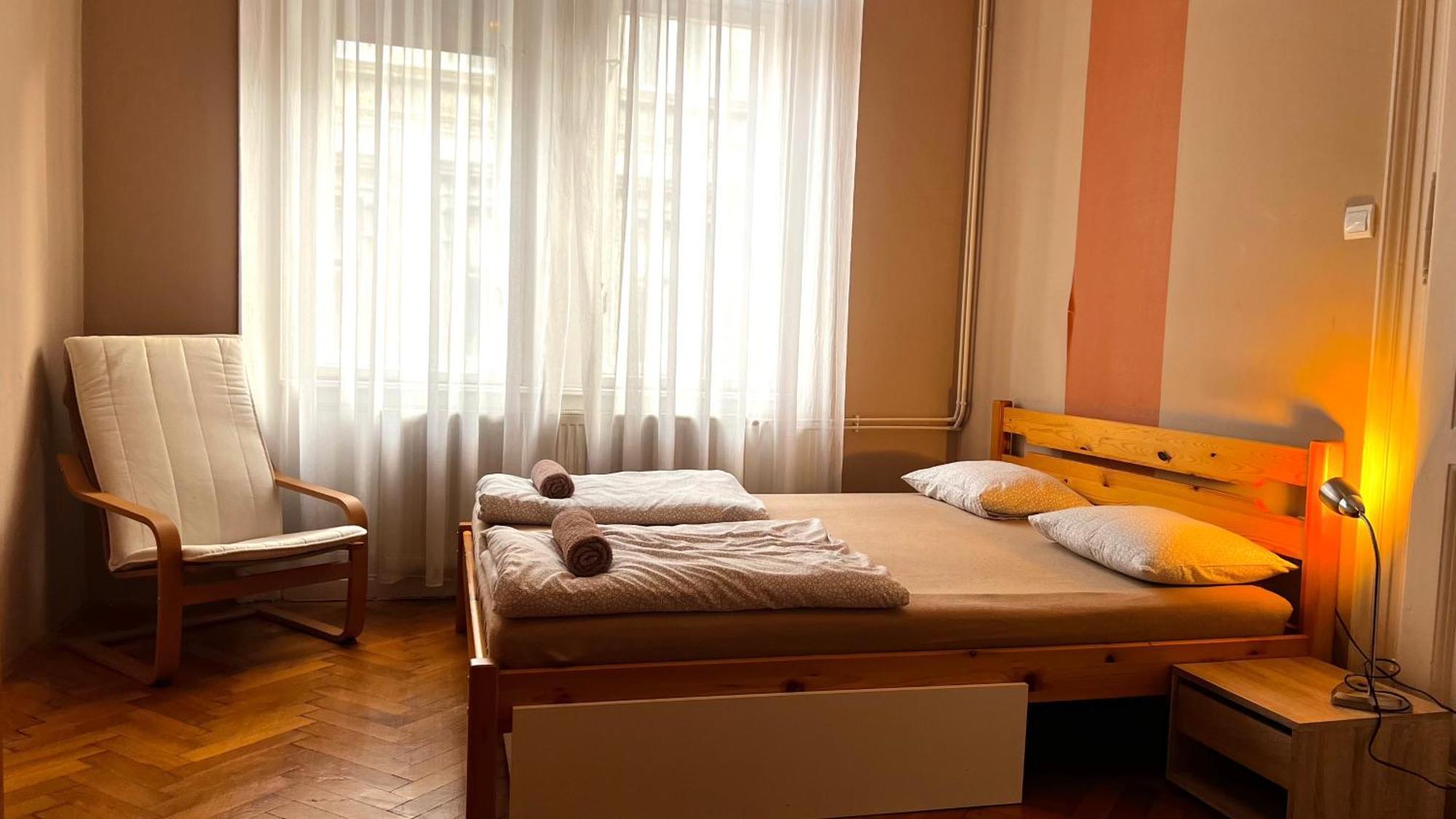 A54: Charming Apartment In The Ruin Bar District Budapest Ngoại thất bức ảnh